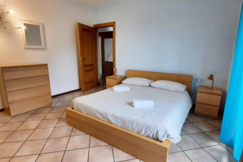 Il Vecchio Kiwi - House With Private Garden Villa Oleggio Castello Bagian luar foto